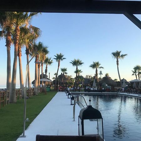 Apartamento con piscina ,playa con vistas panorámicas en la Marina de Sotogrande São Roque Exterior foto