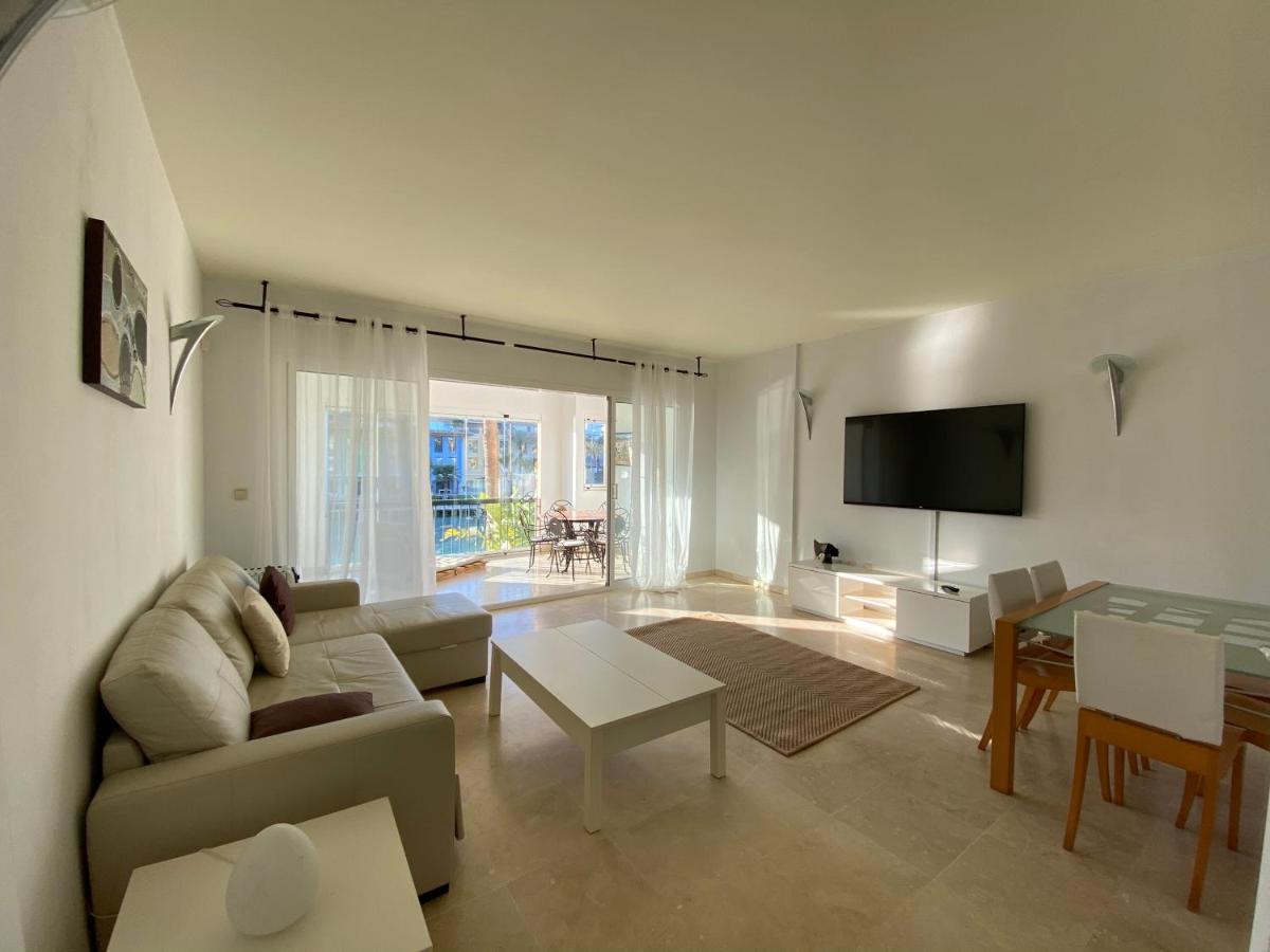 Apartamento con piscina ,playa con vistas panorámicas en la Marina de Sotogrande São Roque Exterior foto