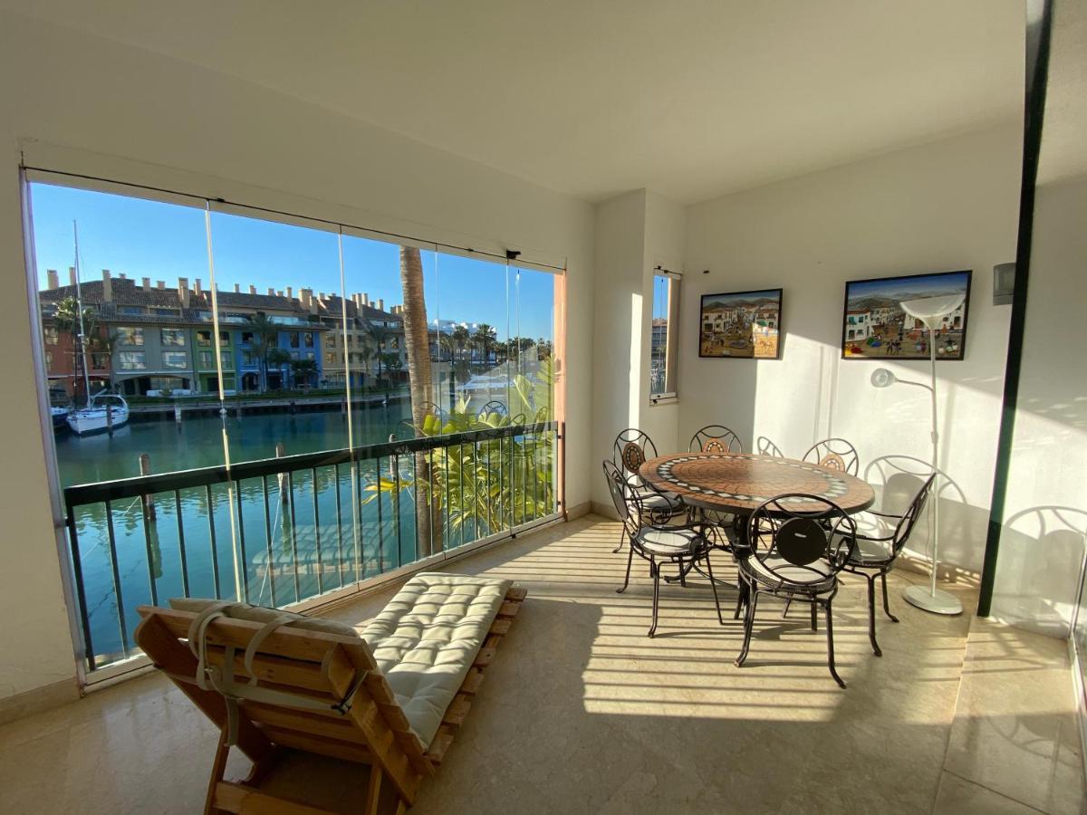 Apartamento con piscina ,playa con vistas panorámicas en la Marina de Sotogrande São Roque Exterior foto