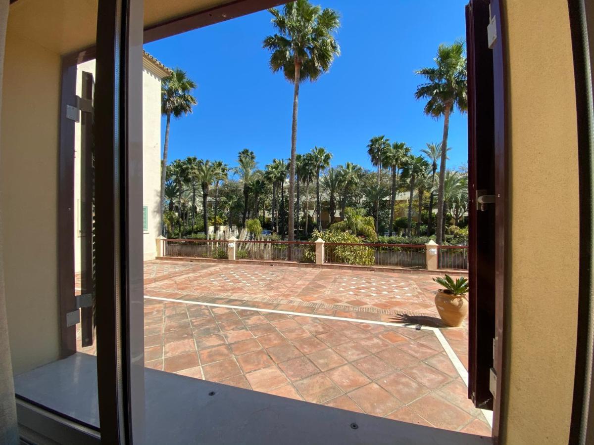 Apartamento con piscina ,playa con vistas panorámicas en la Marina de Sotogrande São Roque Exterior foto