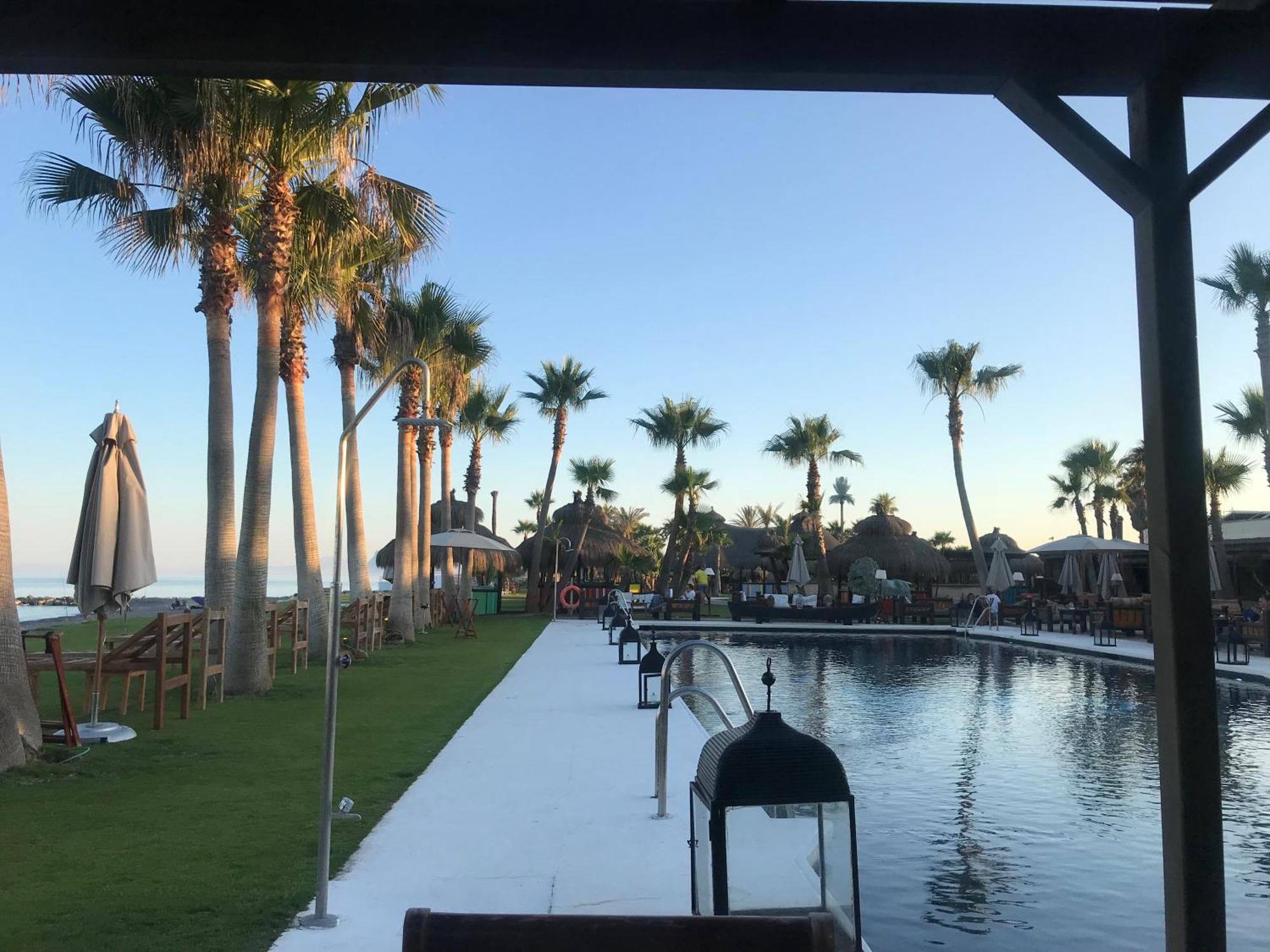 Apartamento con piscina ,playa con vistas panorámicas en la Marina de Sotogrande São Roque Exterior foto